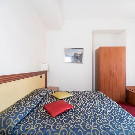 Hotel Italia & Lombardi 3*