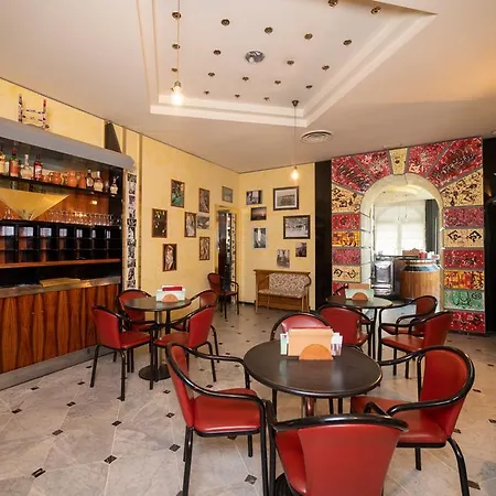 Italia & Lombardi Hotel 3*