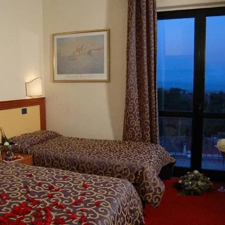 Italia & Lombardi Hotel 3*